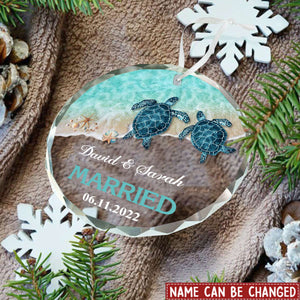 Lovely Beach Gift Sea Turtle Couple - Personalized Glass Ornament